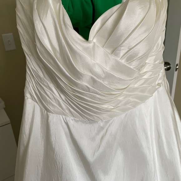 NEW Morilee Taffeta Wedding Dress - Picture 6 of 8